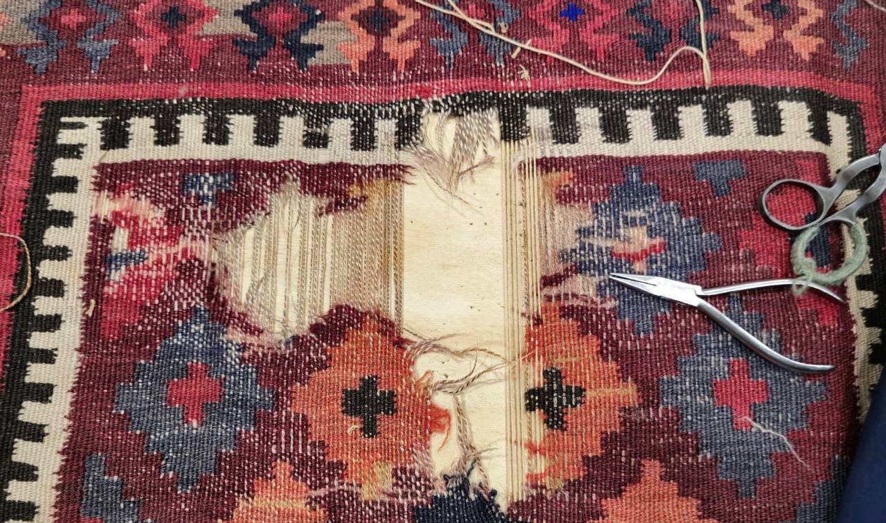 Restoration of antique kilim
